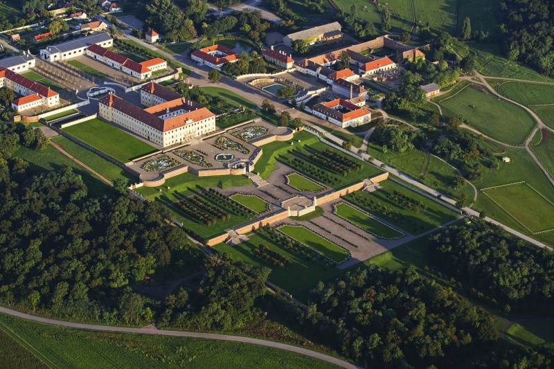 Positionierung Schloss Hof--Niederösterreich (A)