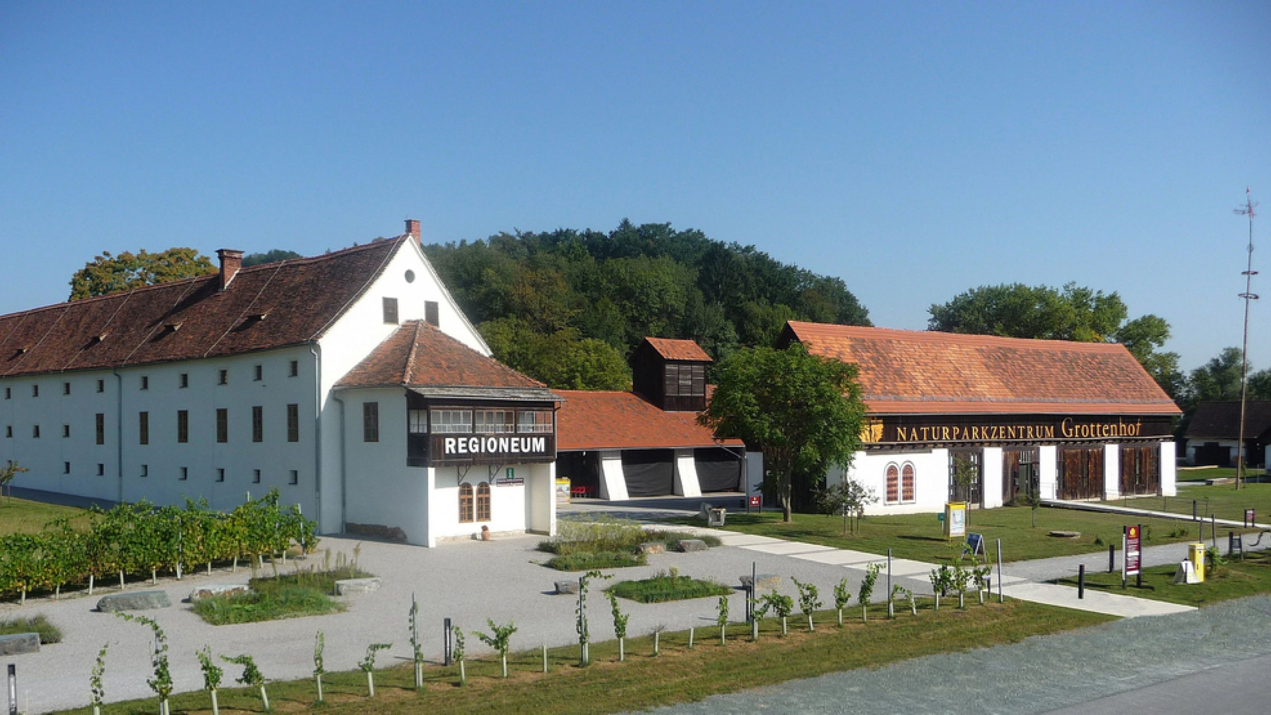 Regioneum Im Naturparkzentrum Grottenhof 10