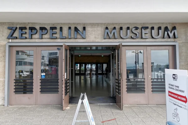 Eingang Zeppelin Museum