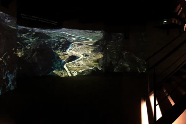 Multimedia-Installation Treppenaufgang